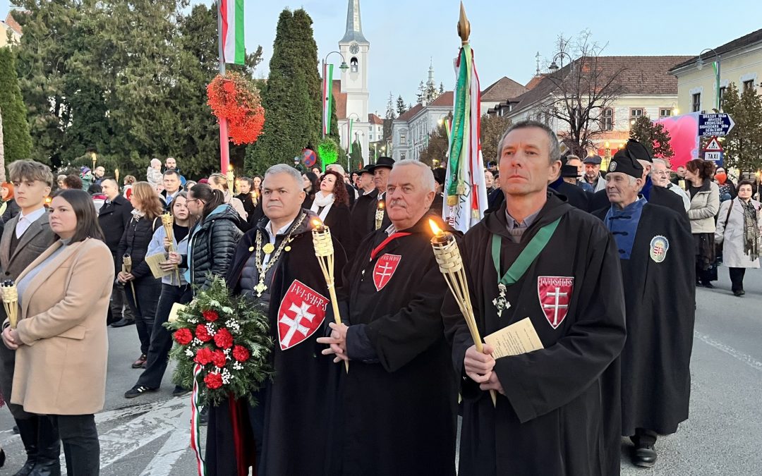 Megemlékezés az 1956-os forradalom hőseiről Székelyudvarhelyen